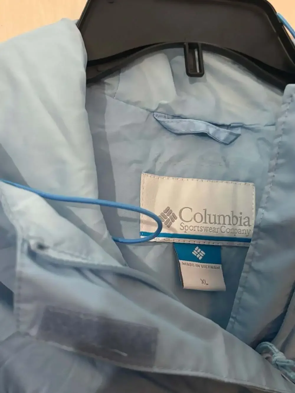 Columbia Women's Omni-Tech Waterproof Rain Jacket, Light Medium Blue XL